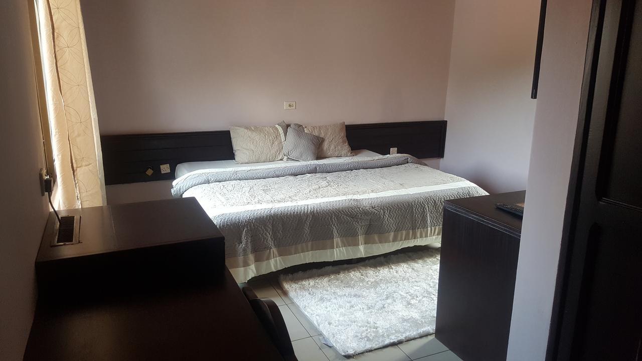 First Choice Hotel Accra Exteriér fotografie